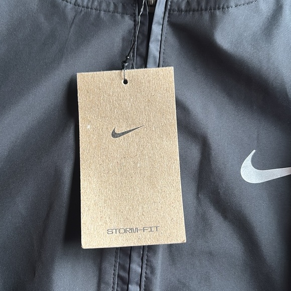 NIKE MEN'S WINDRUNNER STORM-FIT RUNNING JACKET - Picture 5 of 6